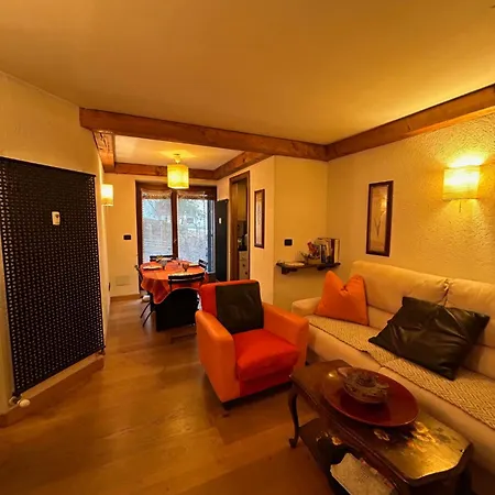 Caldo Rifugio Con Giardino In Pieno Centro * Courmayeur